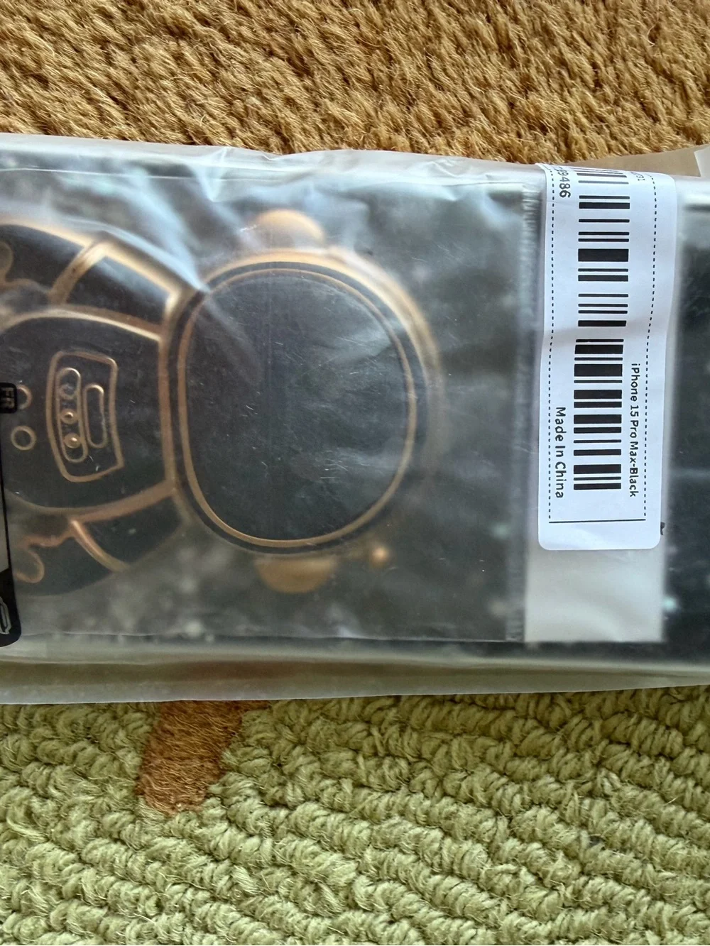 iPhone 15 Pro Max phone cover and stand